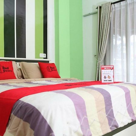 בנדונג Reddoorz Plus @ Talaga Bodas מראה חיצוני תמונה